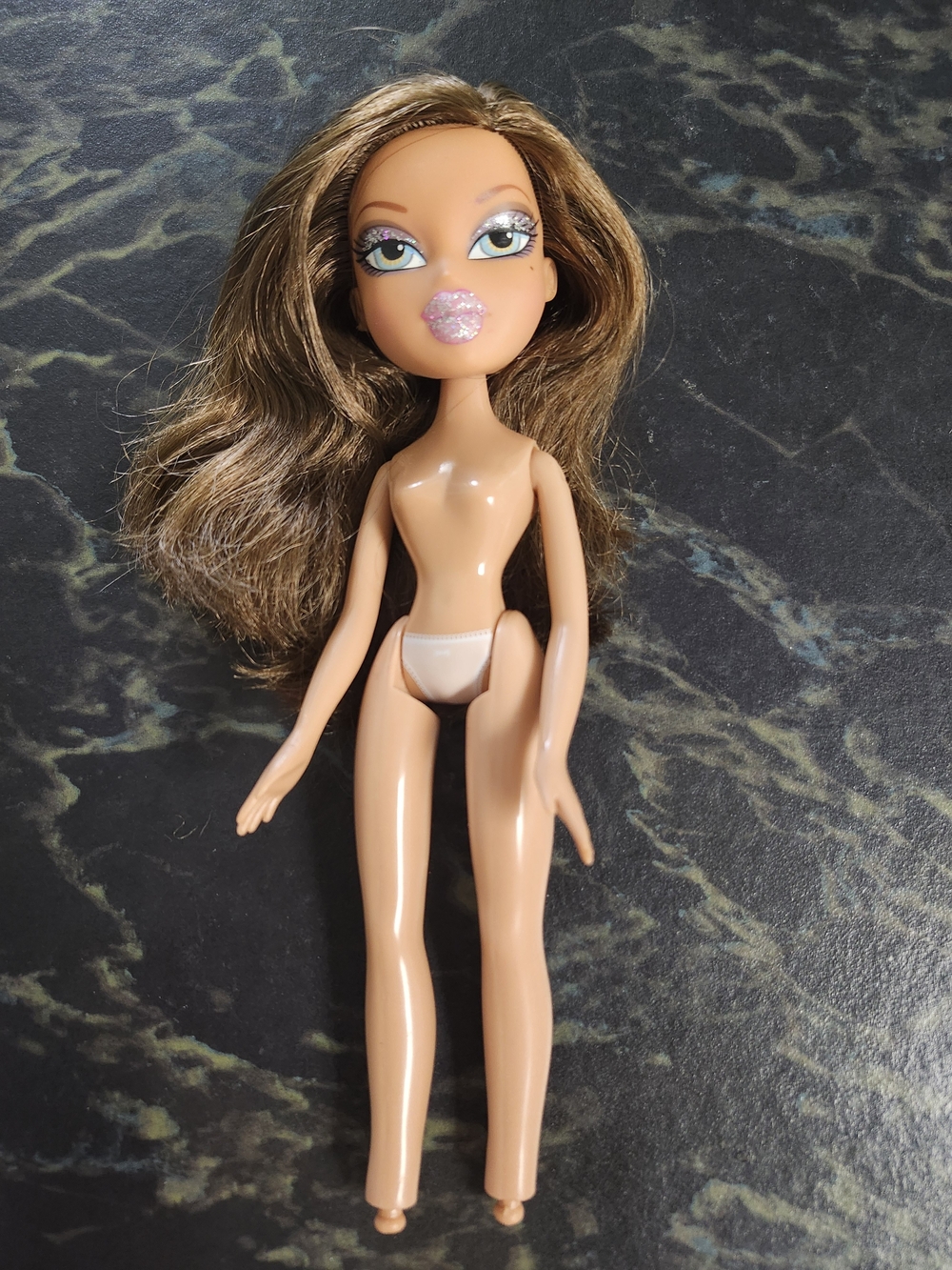 Bratz Yasmin Magic Nails Edition Doll